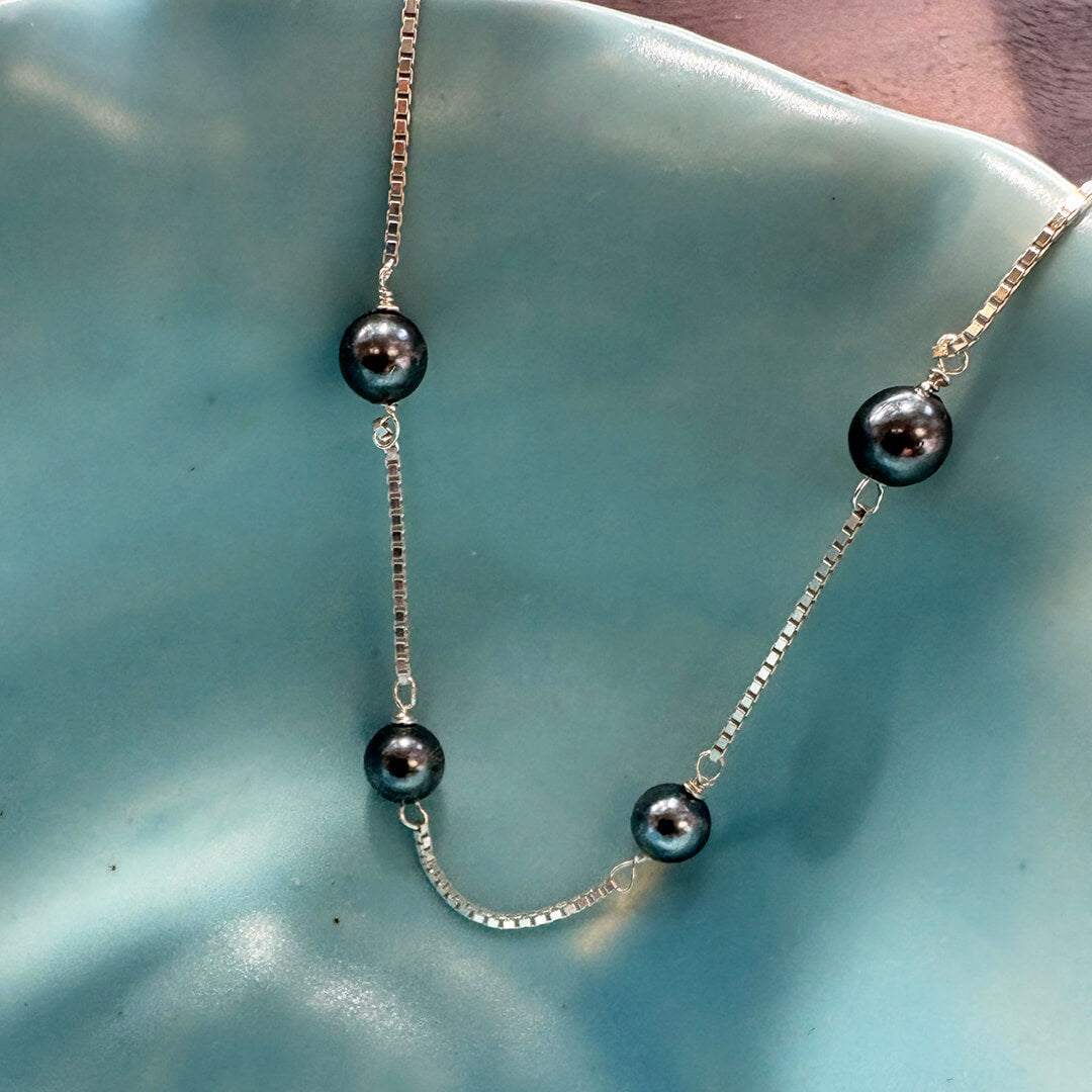 Black Pearl Station Sterling Silver Necklace | Handmade Freshwater Pearl Jewelry