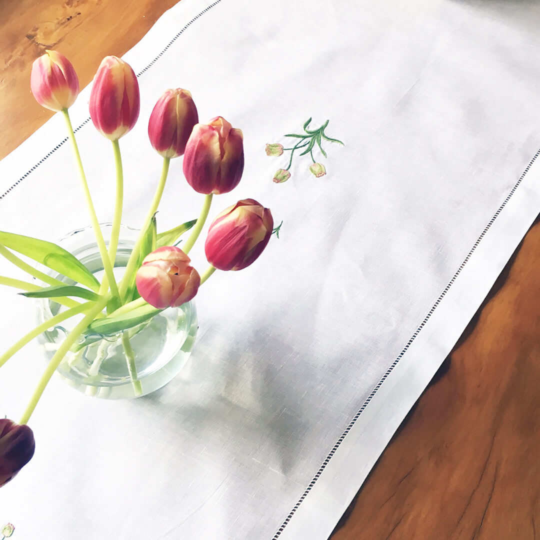 Gordonsbury Hand Embroidered Linen Table Runner – Tulip