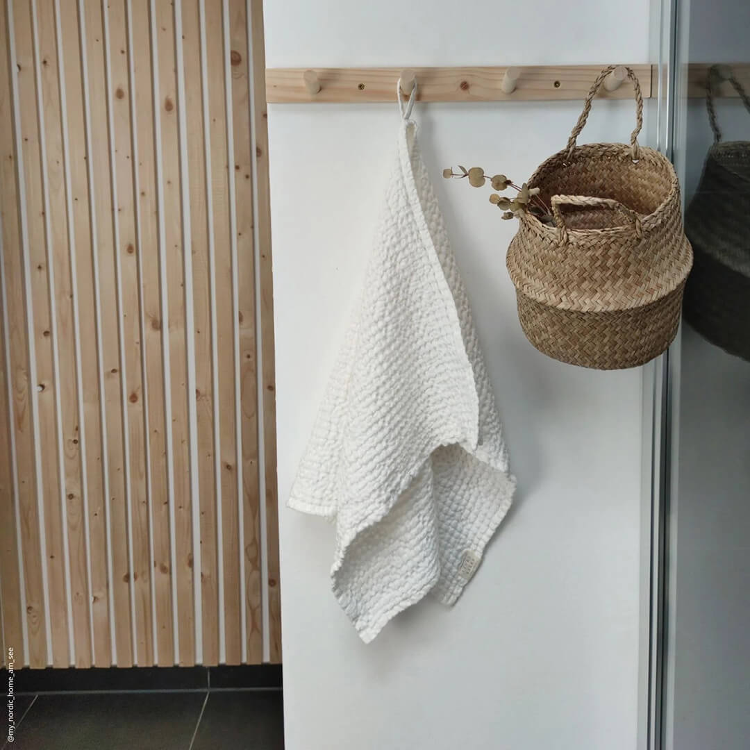 Linen Tales White Honeycomb Waffle Hand Towel