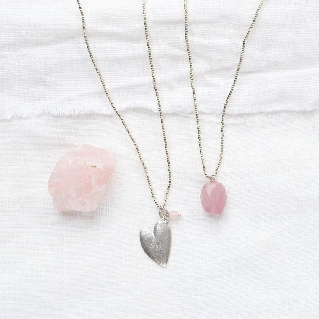 Calm Rose Quartz Necklace