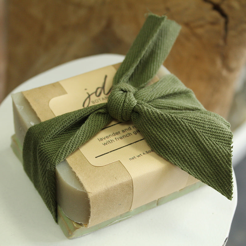 Soothing Olive Oil Soap and Soap Dish Gift Set