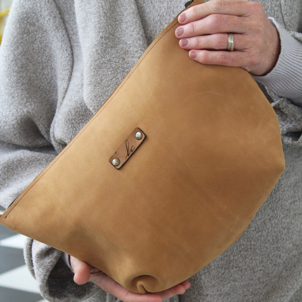 leather toiletry bag