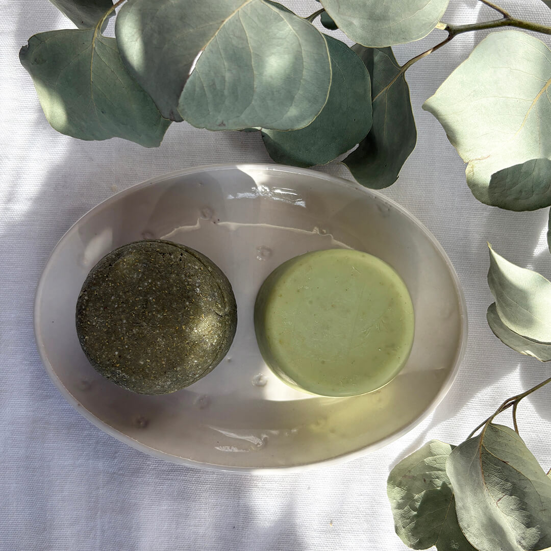 Botanical shampoo bar with lavender and rosemary for healthy scalp and shiny hair