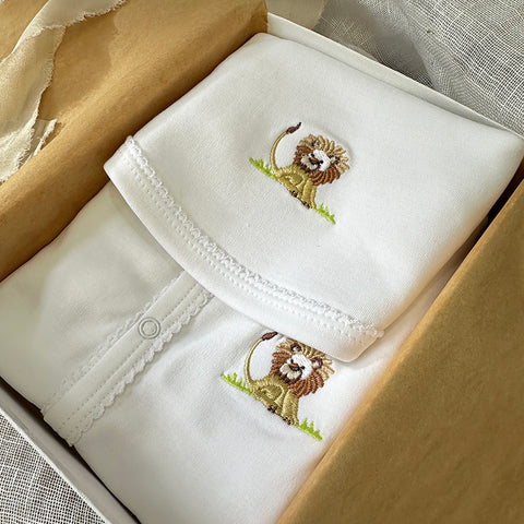 Newborn Baby Gift Set Lion Onsie and Bib