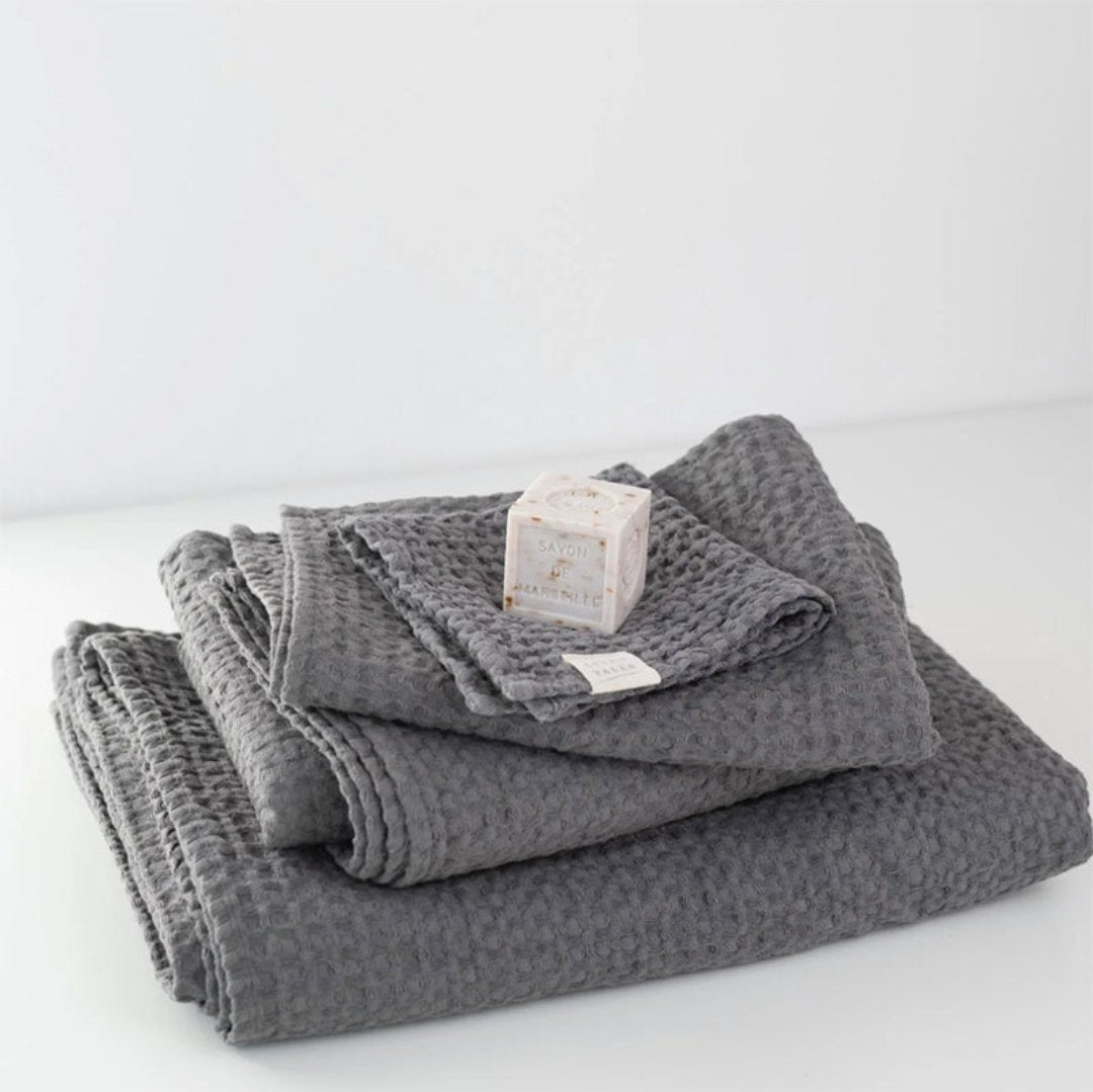 Linen Tales Charcoal Honeycomb Waffle Bath Towel