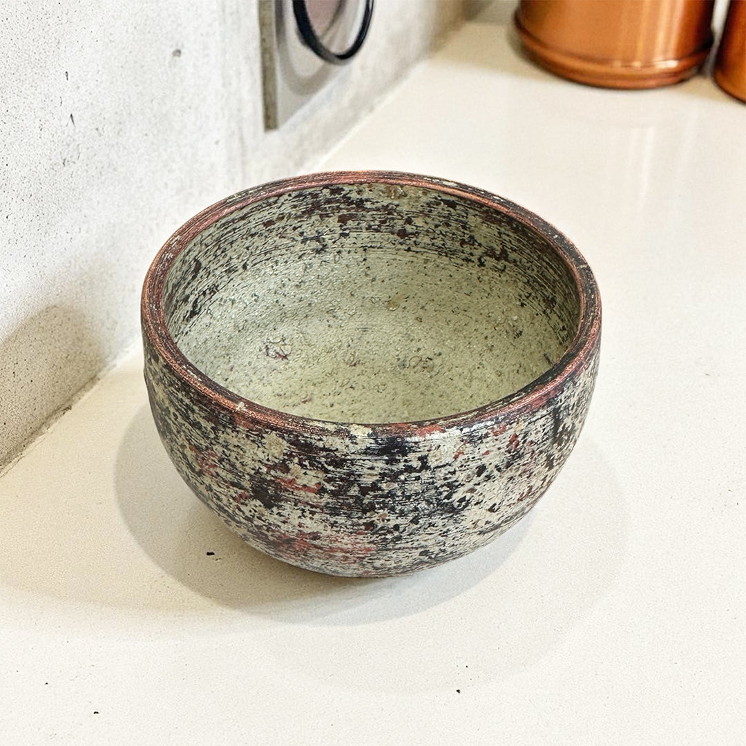 Emery and Mica round ceramic bowl