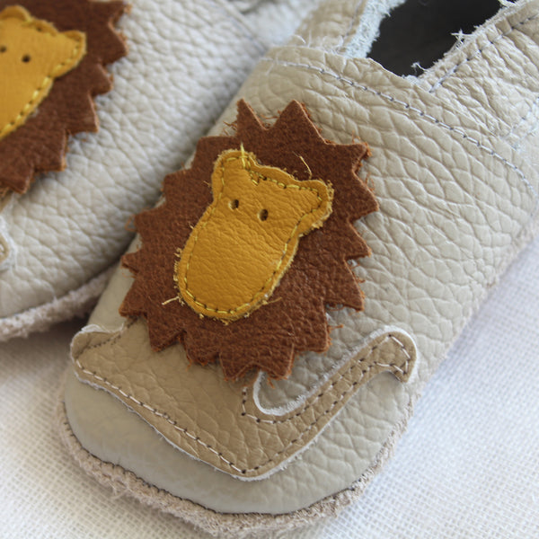 Soft Sole Baby Leather Shoes With On Safari Lion 