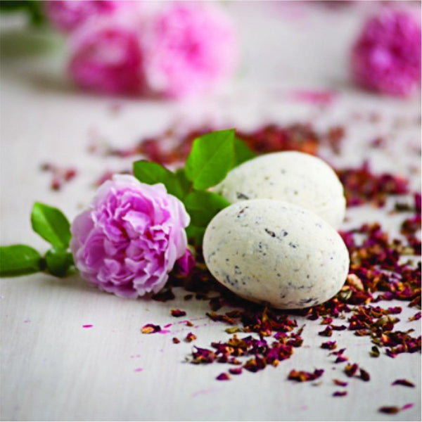 bath bomb with shea butter with rose fragrance
