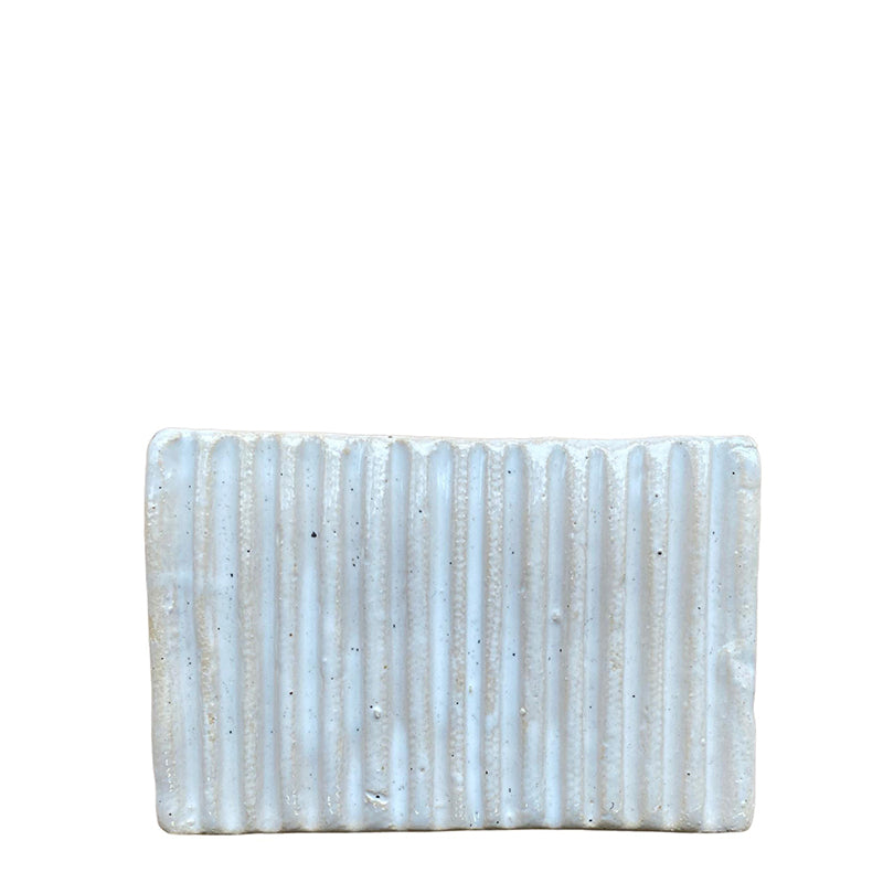 ceramic soap dish small ridges white speckle