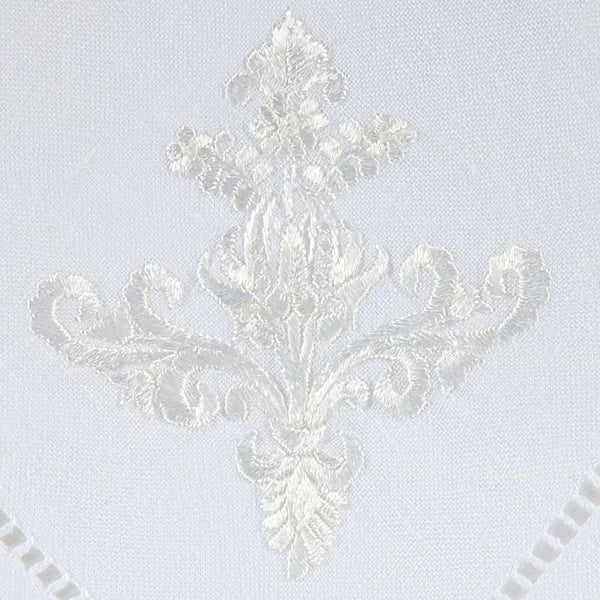 Linen Table Runner Ornament White